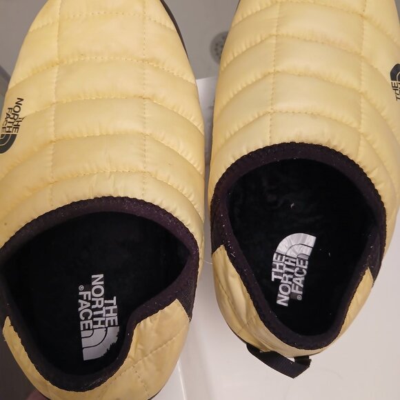 The North Face Thermoball Shoes - Picture 5 of 9